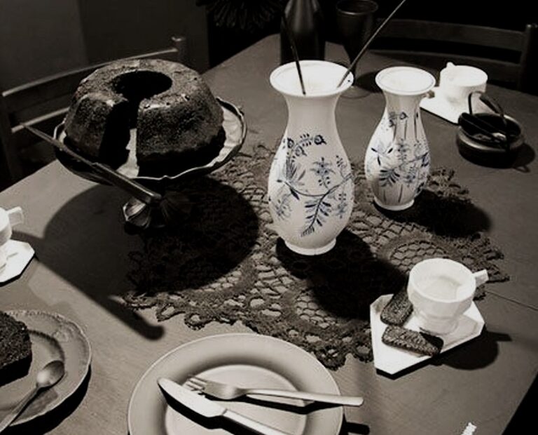 Alice Slavicek | Designblok 2014 - Black.Byt